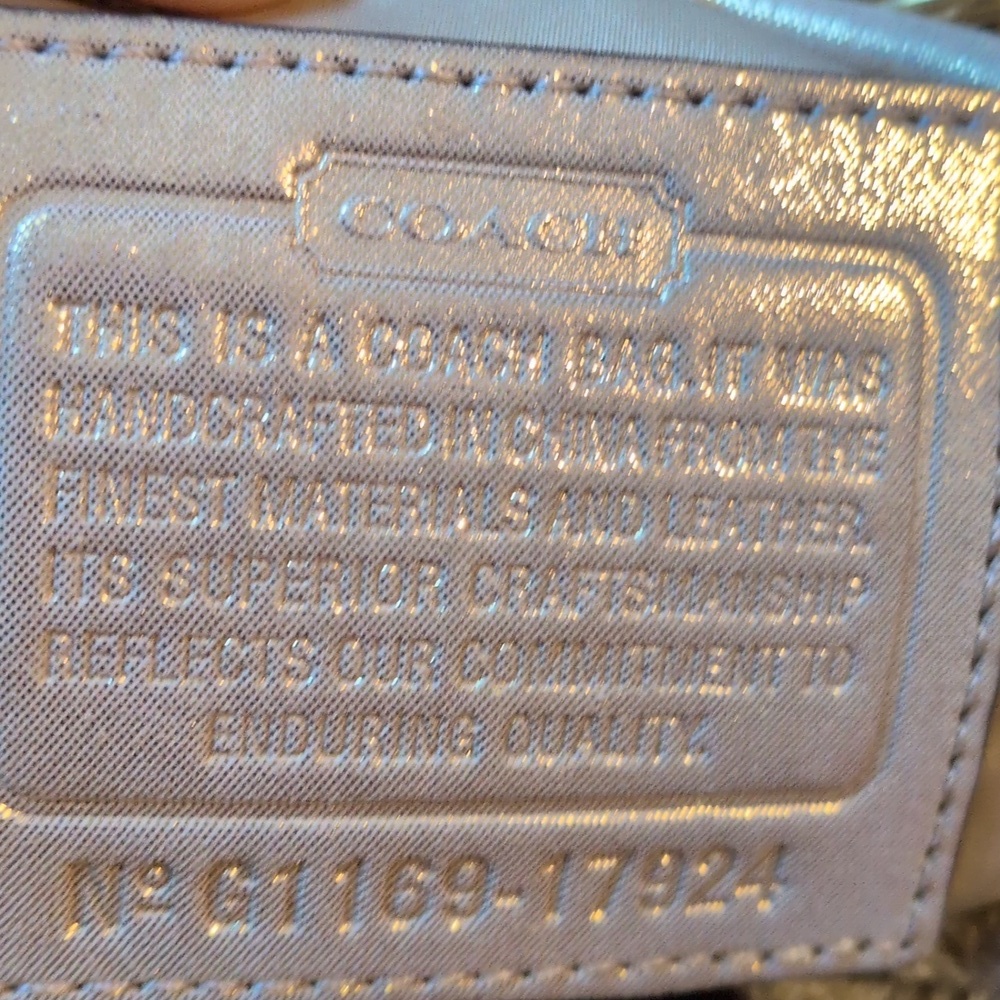 Coach Poppy 17924 Pushlock Leather North South Tote - Picture 3 of 14